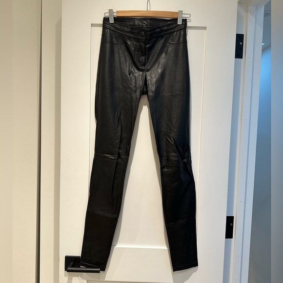Aritzia Wilfred Free Vegan Leather Legging - Picture 1 of 3